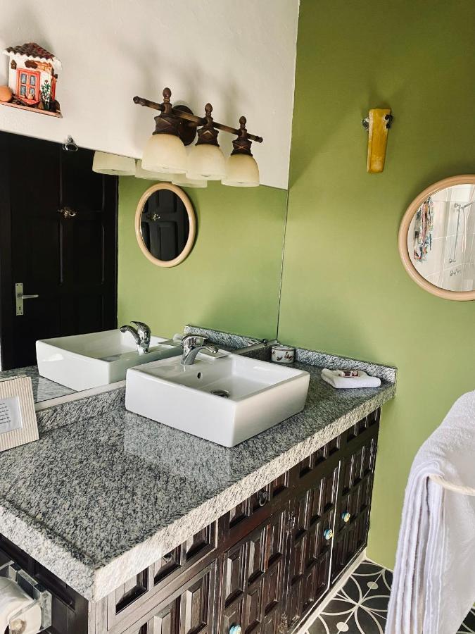 Villa Bougainvillea Aruba, The Tango Suite Palm Beach Eksteriør billede