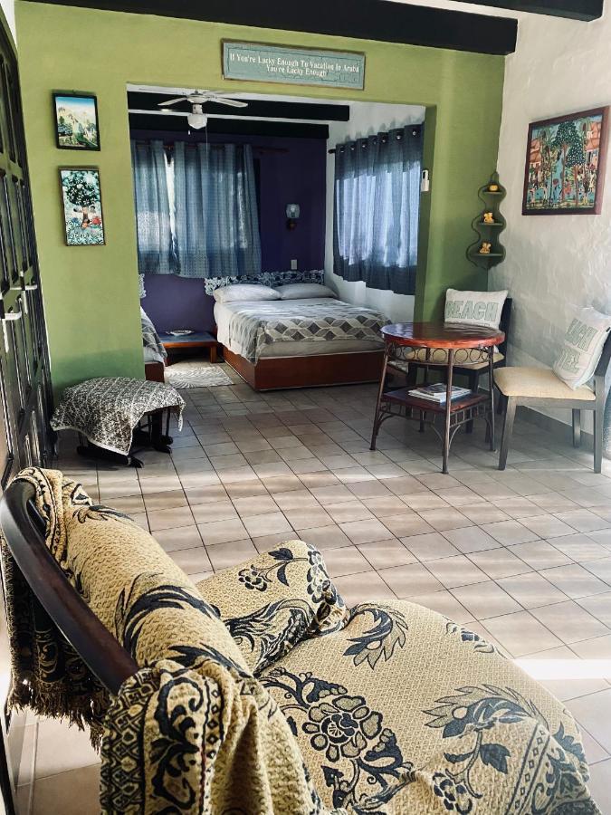 Villa Bougainvillea Aruba, The Tango Suite Palm Beach Eksteriør billede